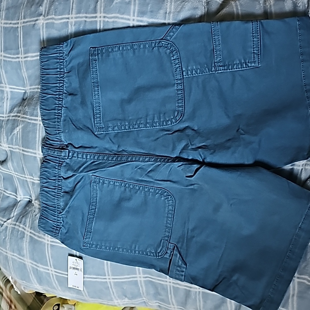 GAP shorts - Picture 5 of 6